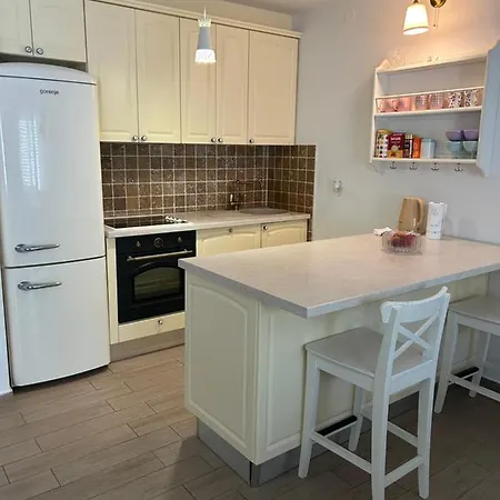 Doel Apartment