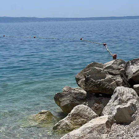 Doel-parking , 2 Minutes To The Apartment